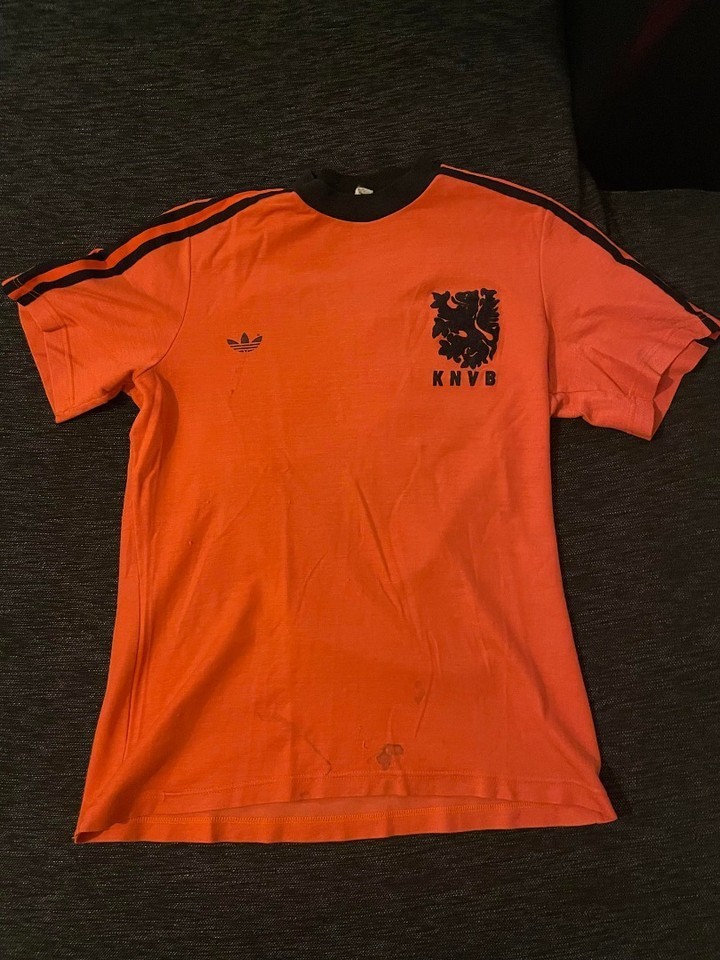 Primera equipación de Países Bajos 1980