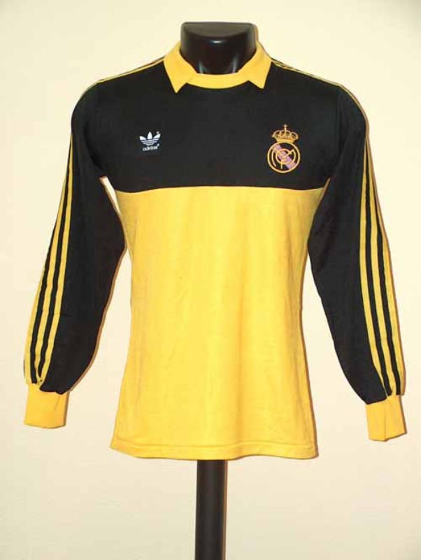 Equipación de portero de Real Madrid 81-82