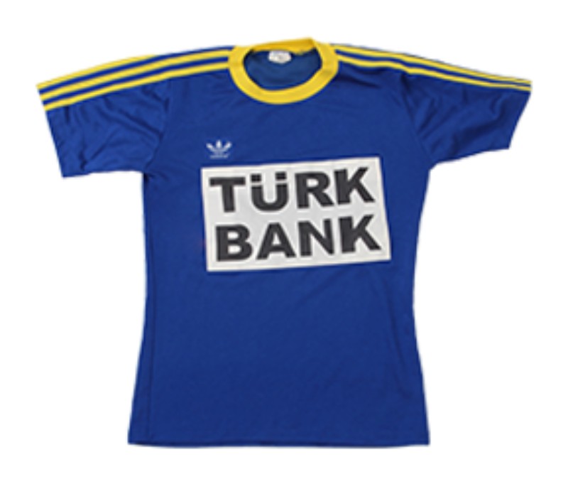 Segunda equipación de Fenerbahçe 84-85