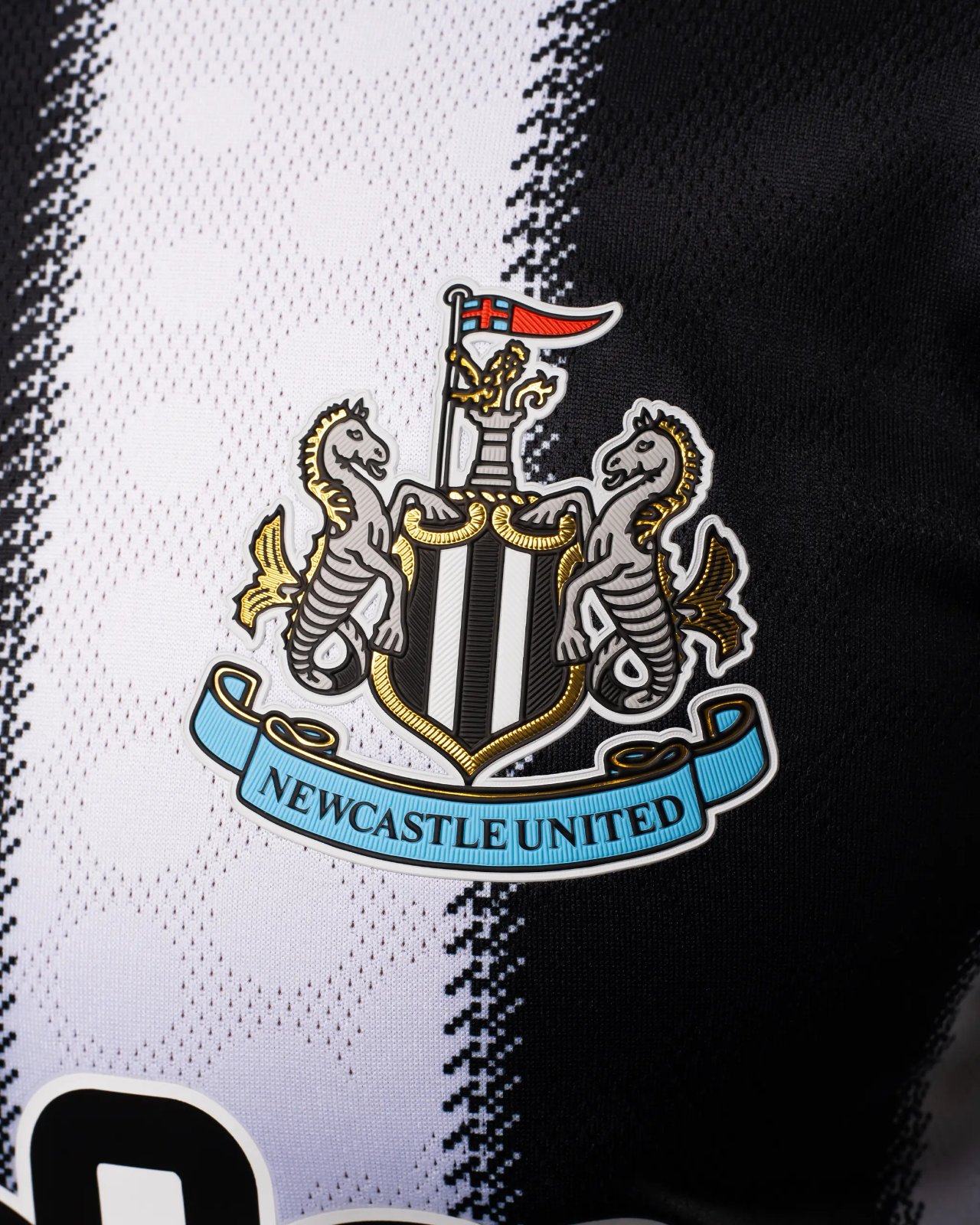 Newcastle United 25-26 Local 3