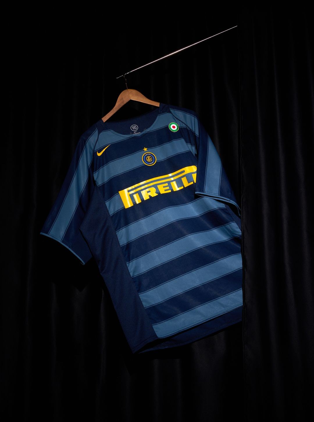 Inter Milan 04-05 Tercera 2