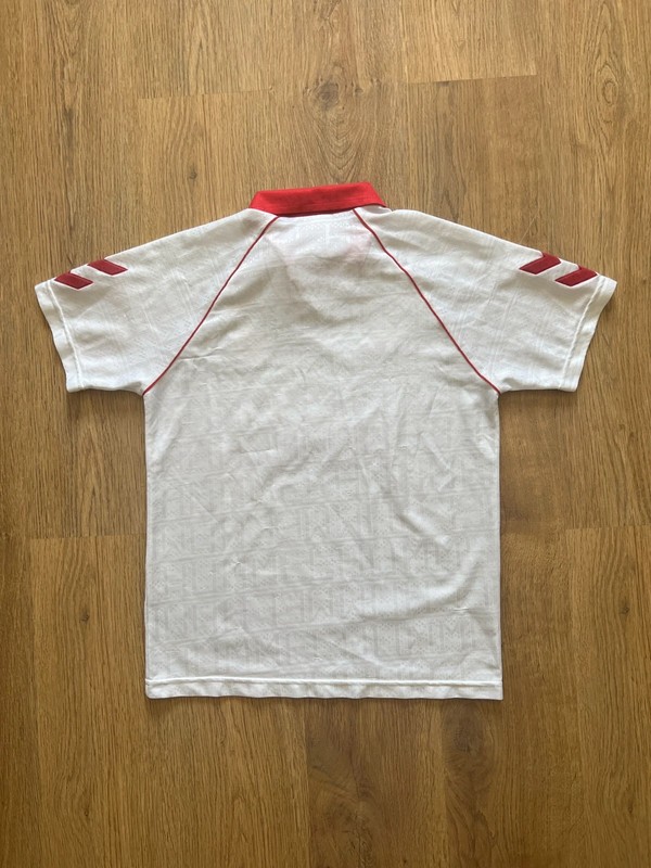 SL Benfica 90-91 Visitante 2