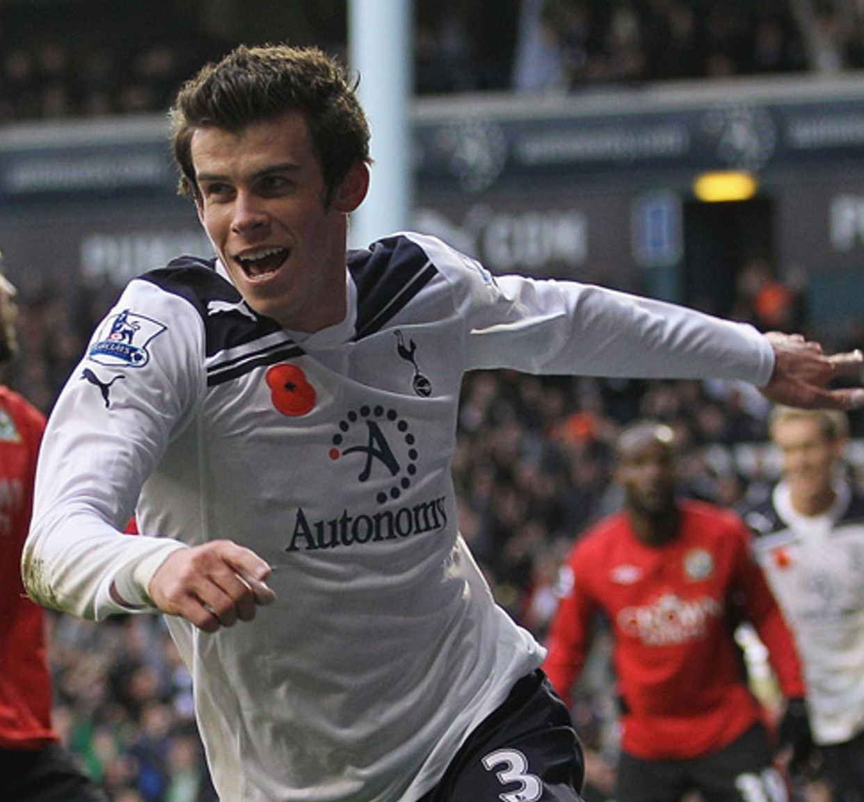 Tottenham Hotspur 10-11 Local 4
