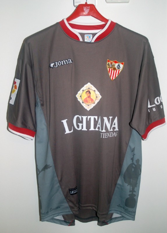 Tercera equipación de Sevilla FC 03-04