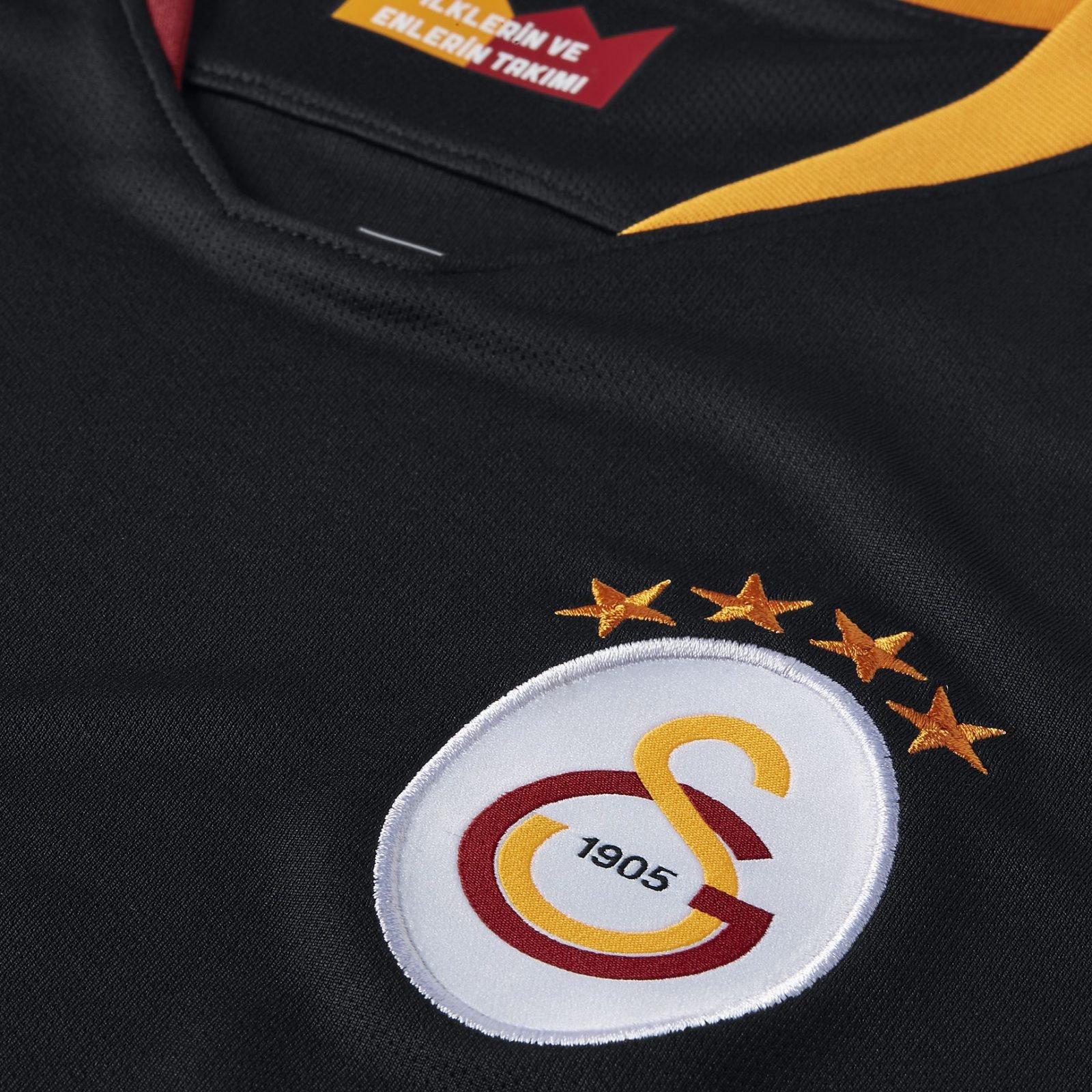 Galatasaray 18-19 Visitante 3
