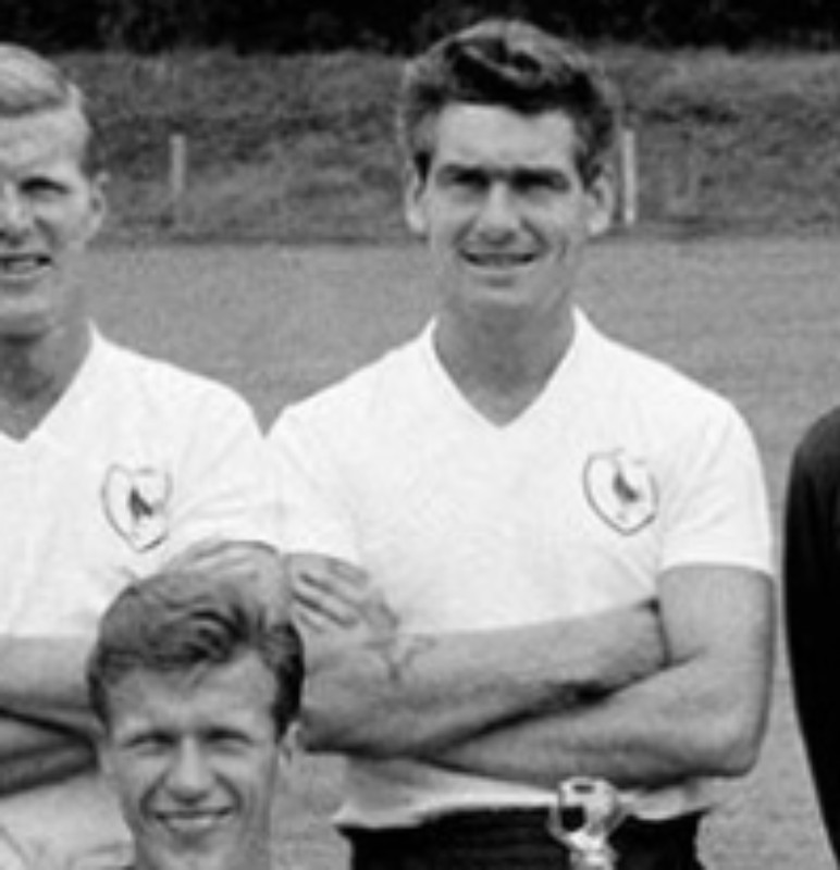 Primera equipación de Tottenham 61-62
