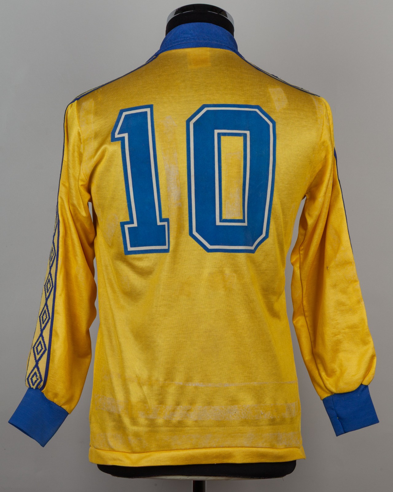 Newcastle United 82-83 Visitante 3