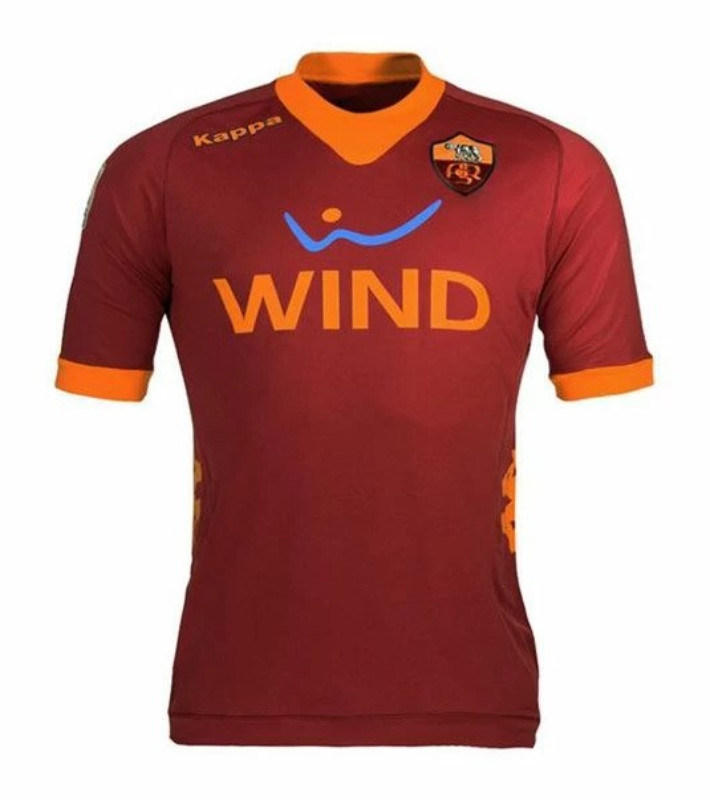 Primera equipación de Roma 11-12