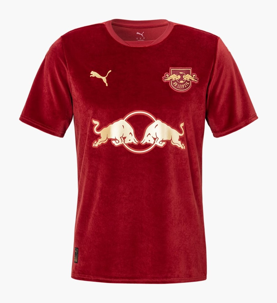 Equipación especial de Leipzig 24-25