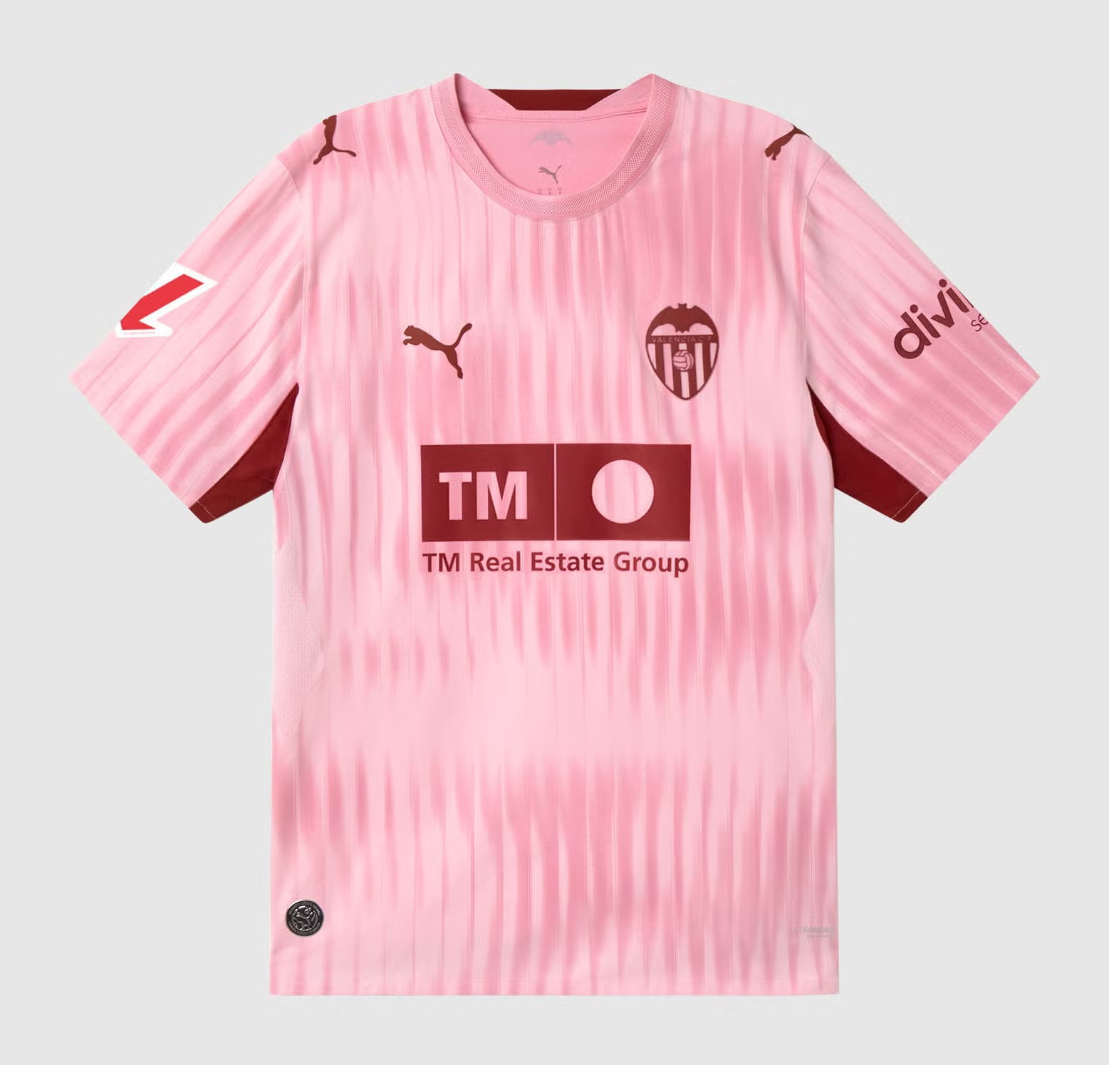 Tercera equipación de Valencia 26-27