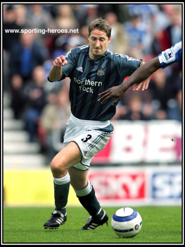 Newcastle United 05-06 Visitante 2