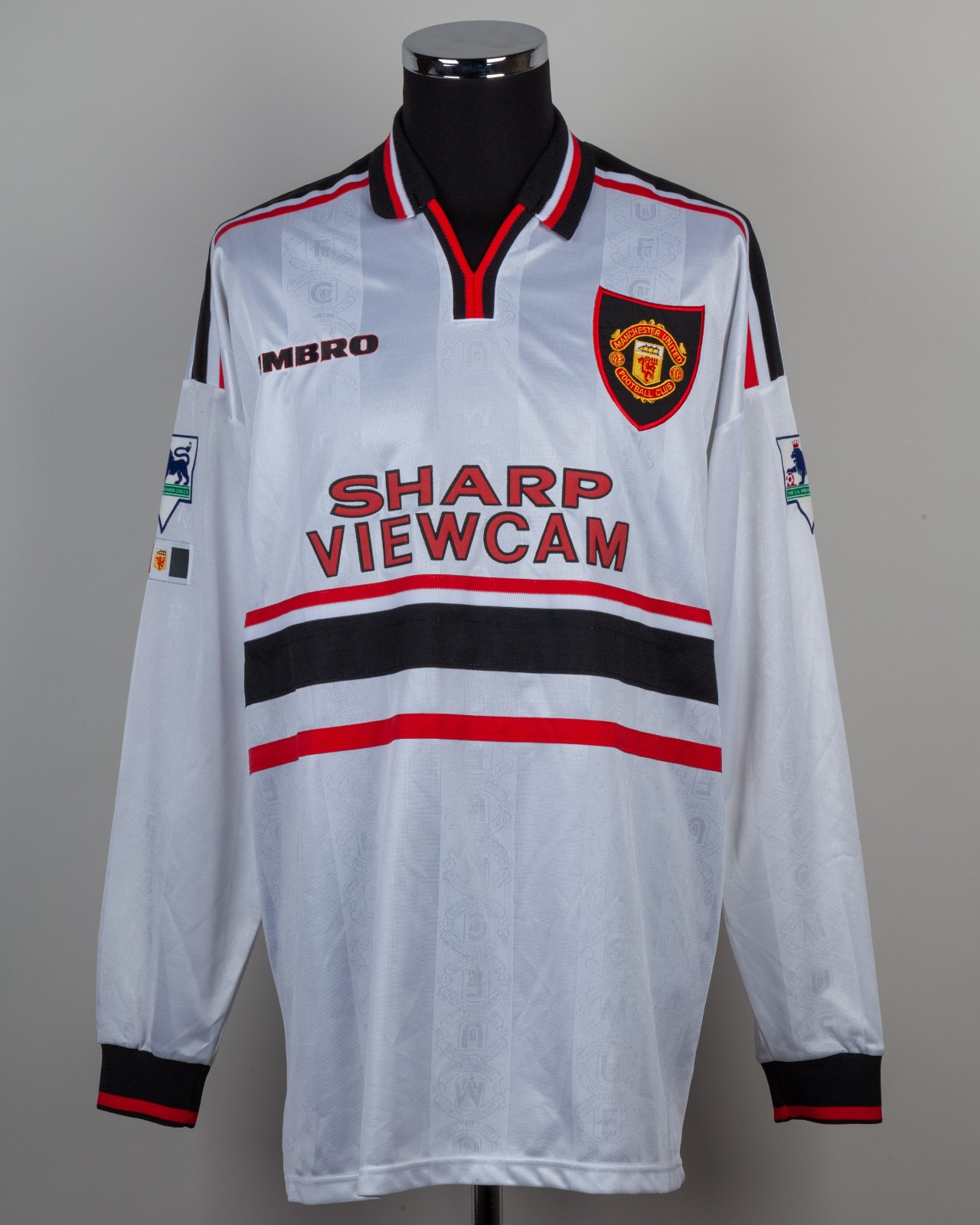 Segunda equipación de Manchester United 97-98