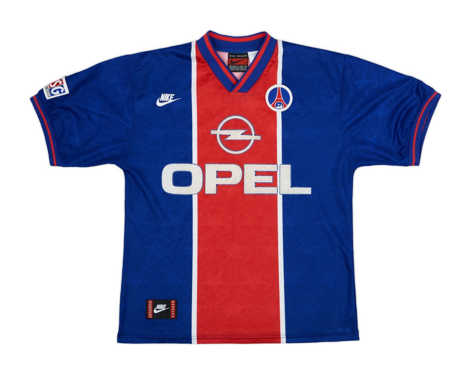 Primera equipación de Paris Saint-Germain 95-96