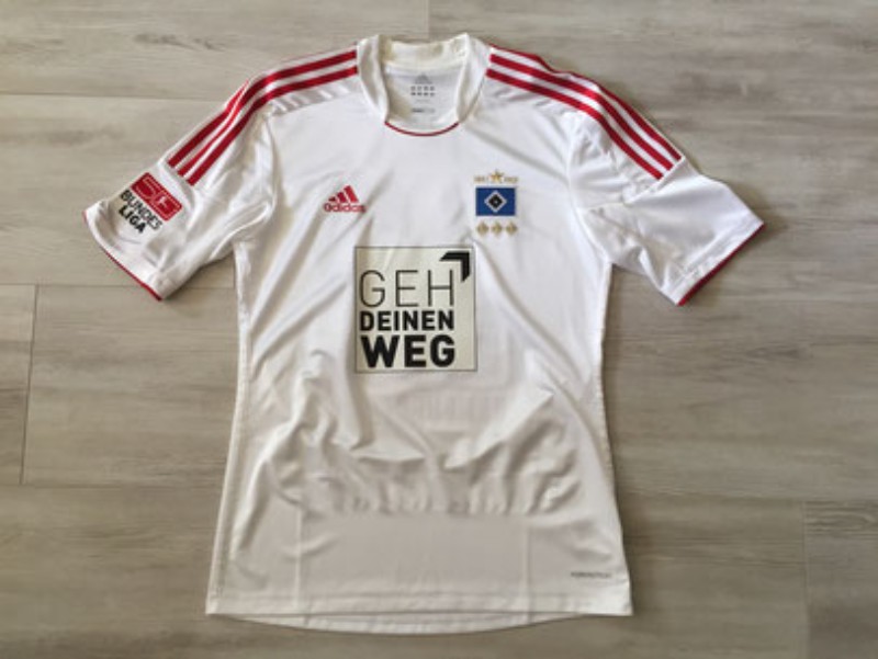 Primera equipación de Hamburgo 12-13