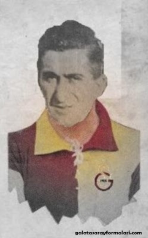 Primera equipación de Galatasaray 1944