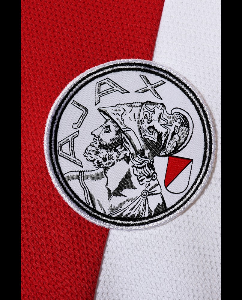 Ajax Amsterdam 21-22 Local 4