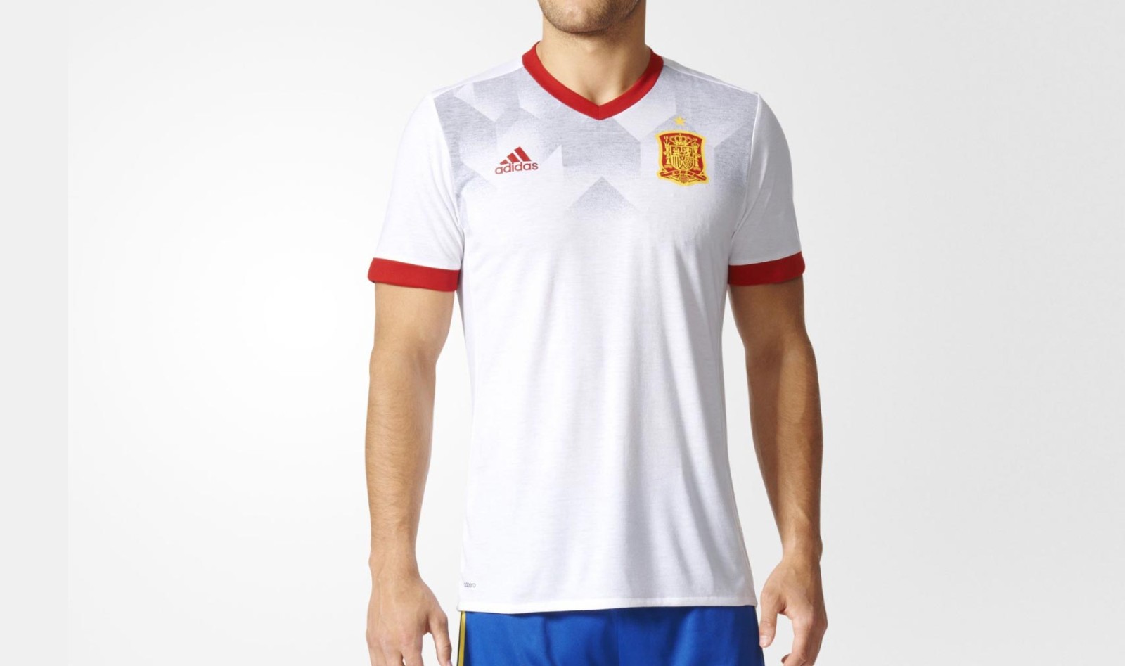 Equipación especial de España 16-17