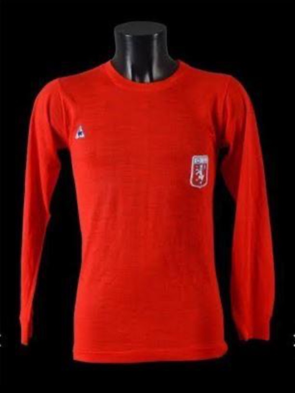 Tercera equipación de Olympique de Lyon 69-70