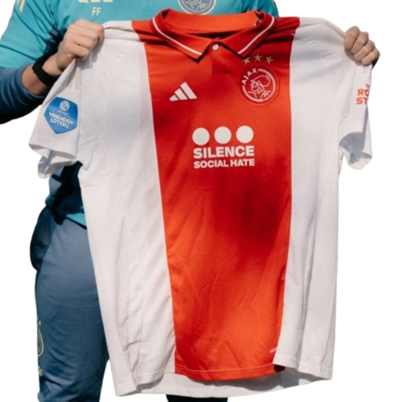 Primera equipación de Ajax 24-25