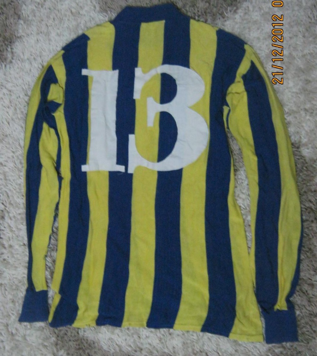 Fenerbahçe SK 81-82 Local 2