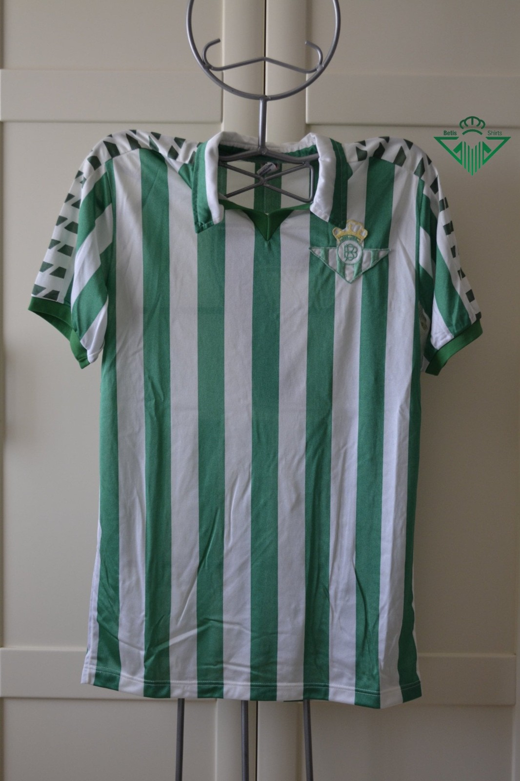 Primera equipación de Real Betis 80-81