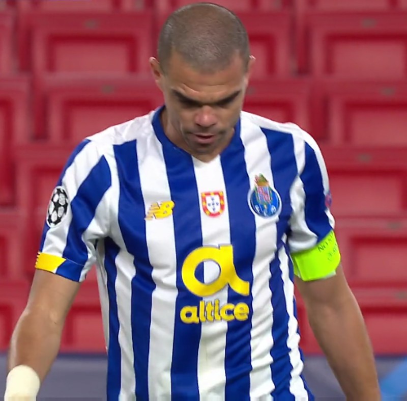 Equipación especial de Oporto 20-21