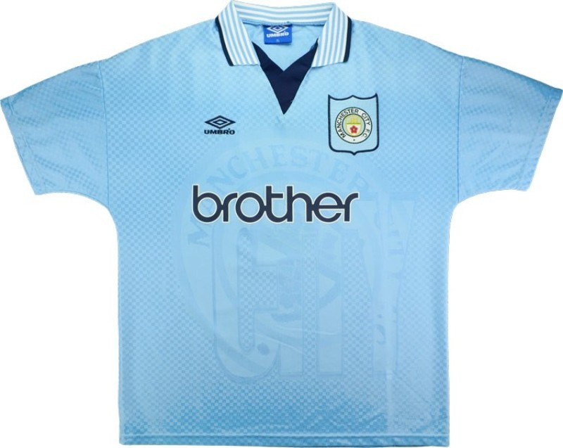 Primera equipación de Man City 95-96