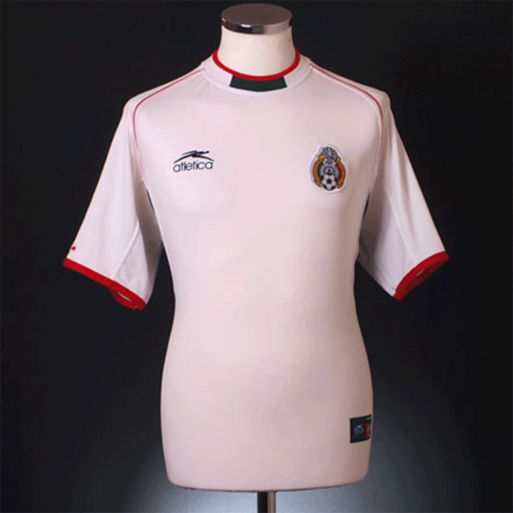 Segunda equipación de México 2001