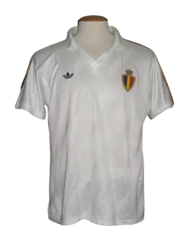 Bélgica 1986 Visitante 2