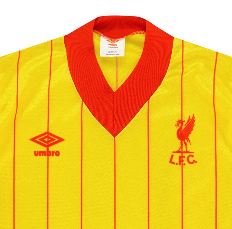 Liverpool FC 82-83 Visitante 3