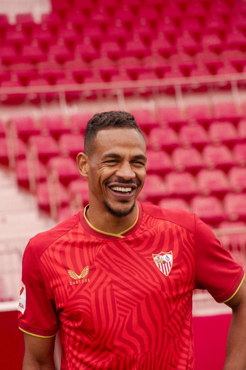 Sevilla FC 23-24 Visitante 4