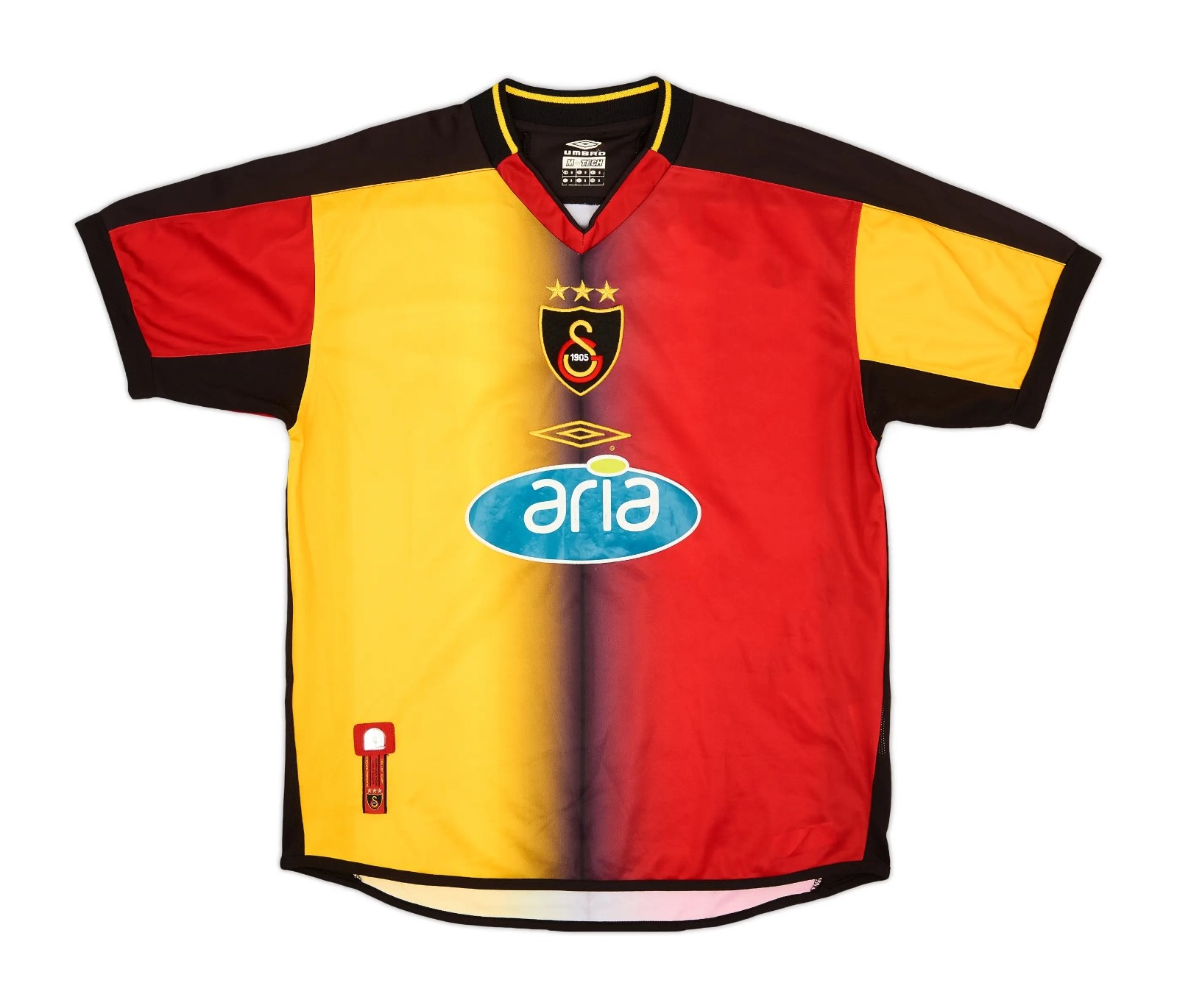 Primera equipación de Galatasaray 03-04