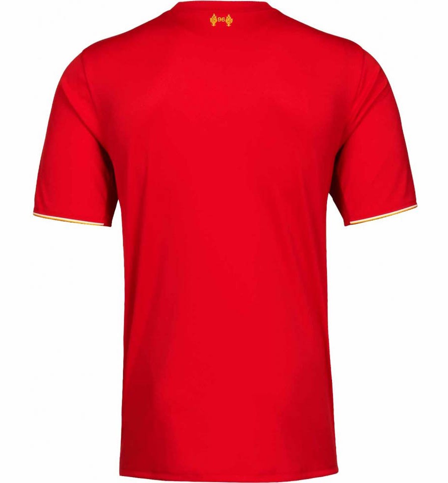 Liverpool FC 15-16 Local 2