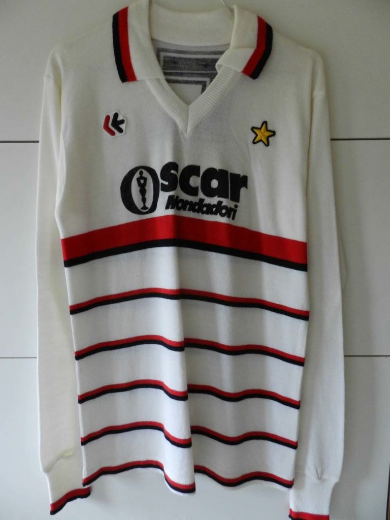 AC Milan 84-85 Visitante 3