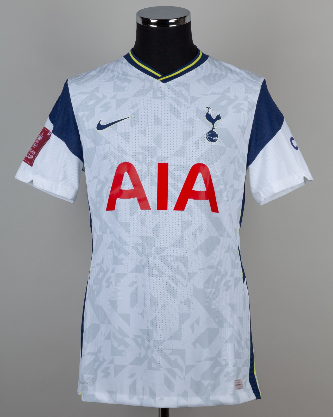 Tottenham Hotspur 20-21 Local 3