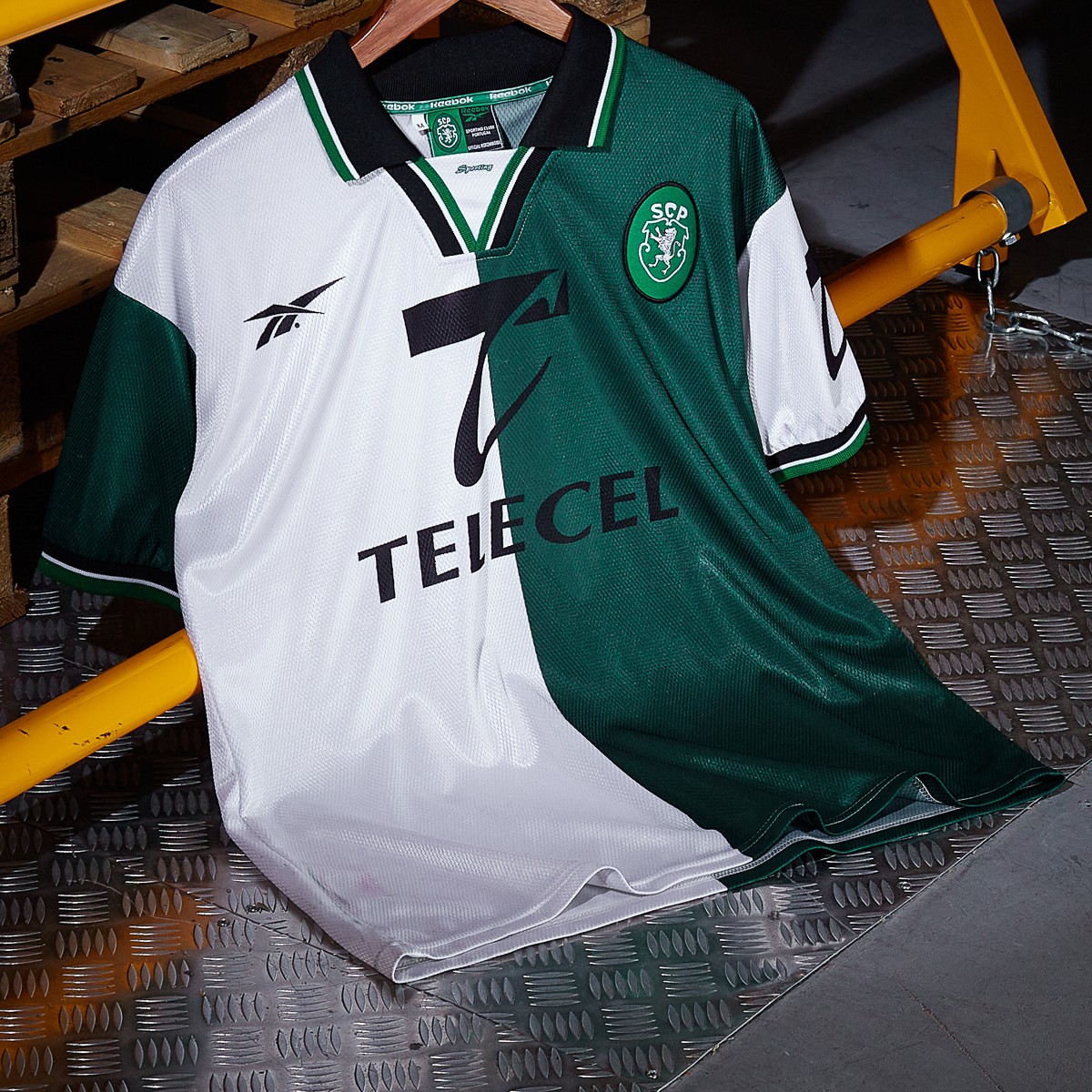 Sporting CP 98-99 Tercera 2
