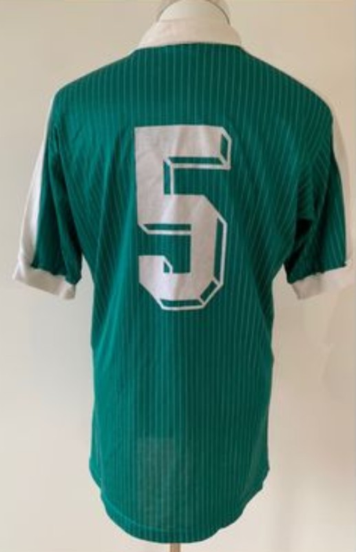 Werder Bremen 86-87 Visitante 2
