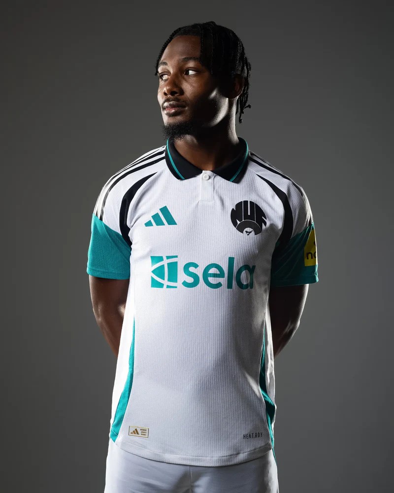 Newcastle United 24-25 Tercera 3