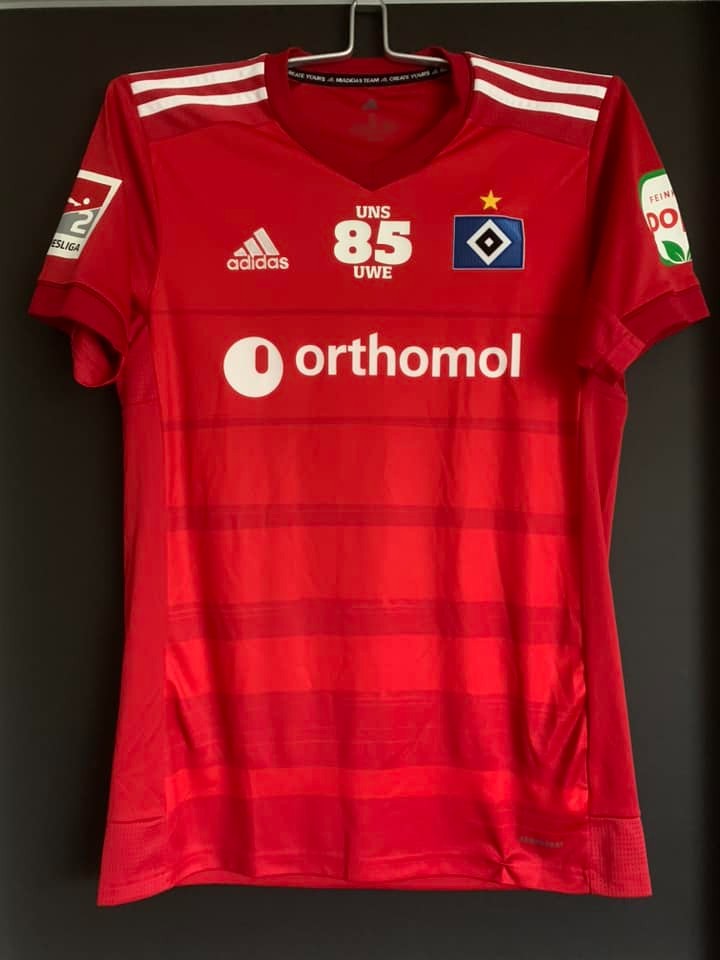 Tercera equipación de Hamburgo 21-22
