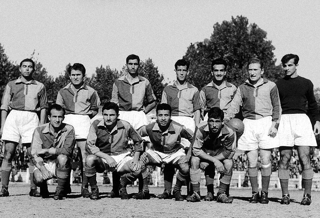 Primera equipación de Galatasaray 52-53