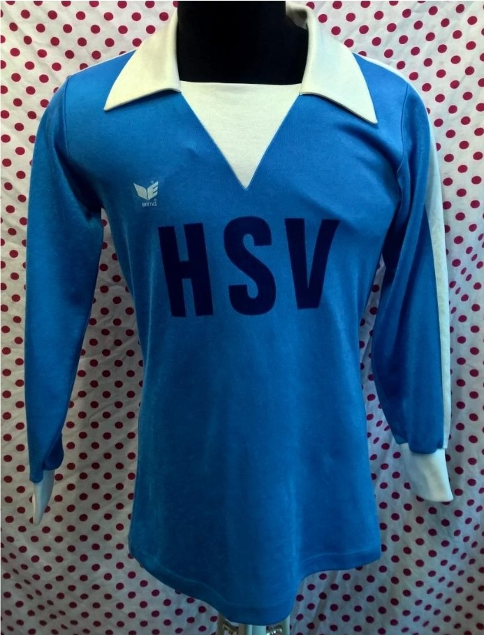 Primera equipación de Hamburgo 77-78