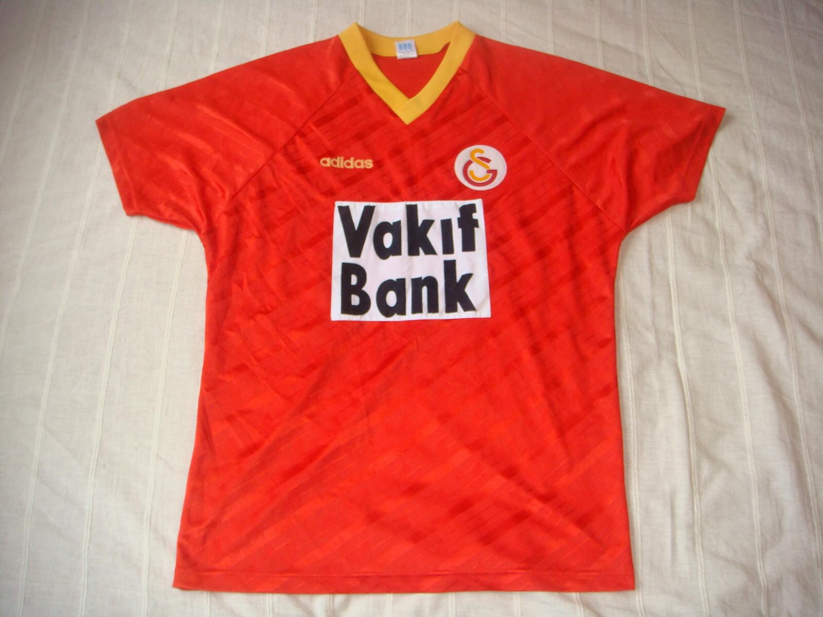 Segunda equipación de Galatasaray 95-96