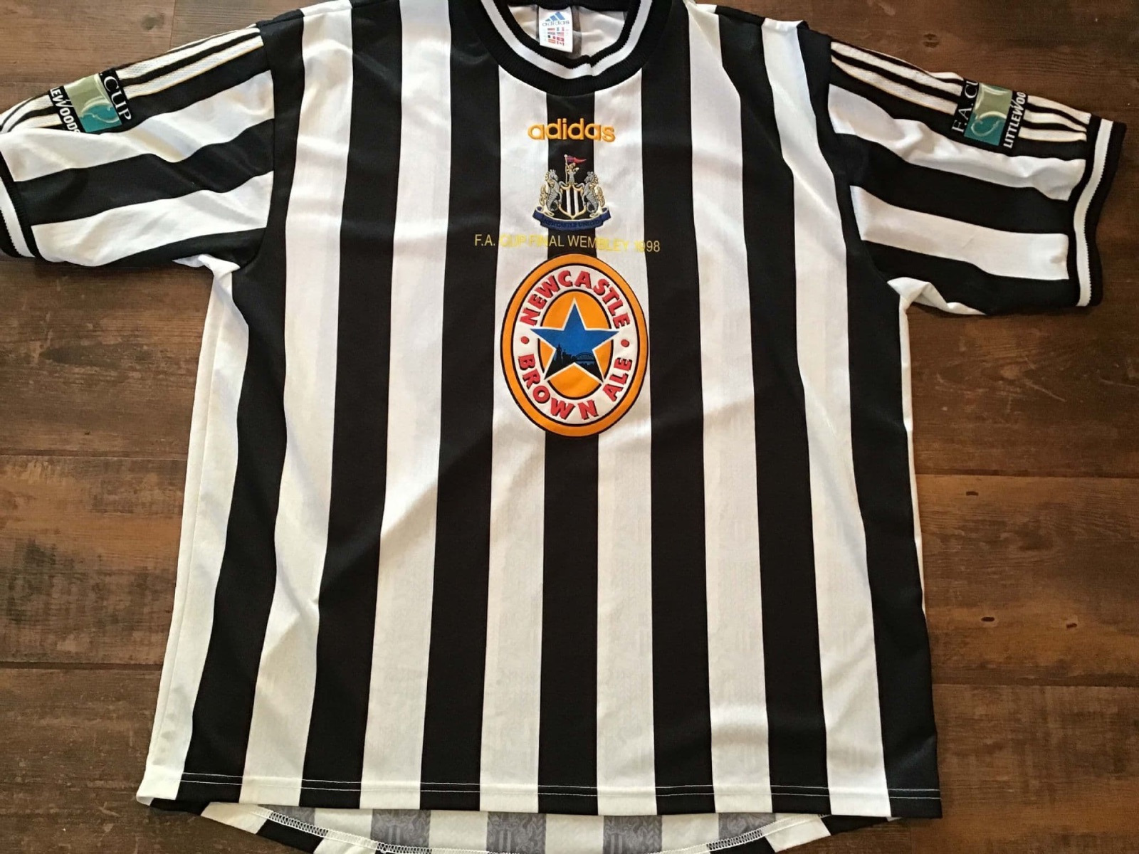 Newcastle United 97-98 Especial 4