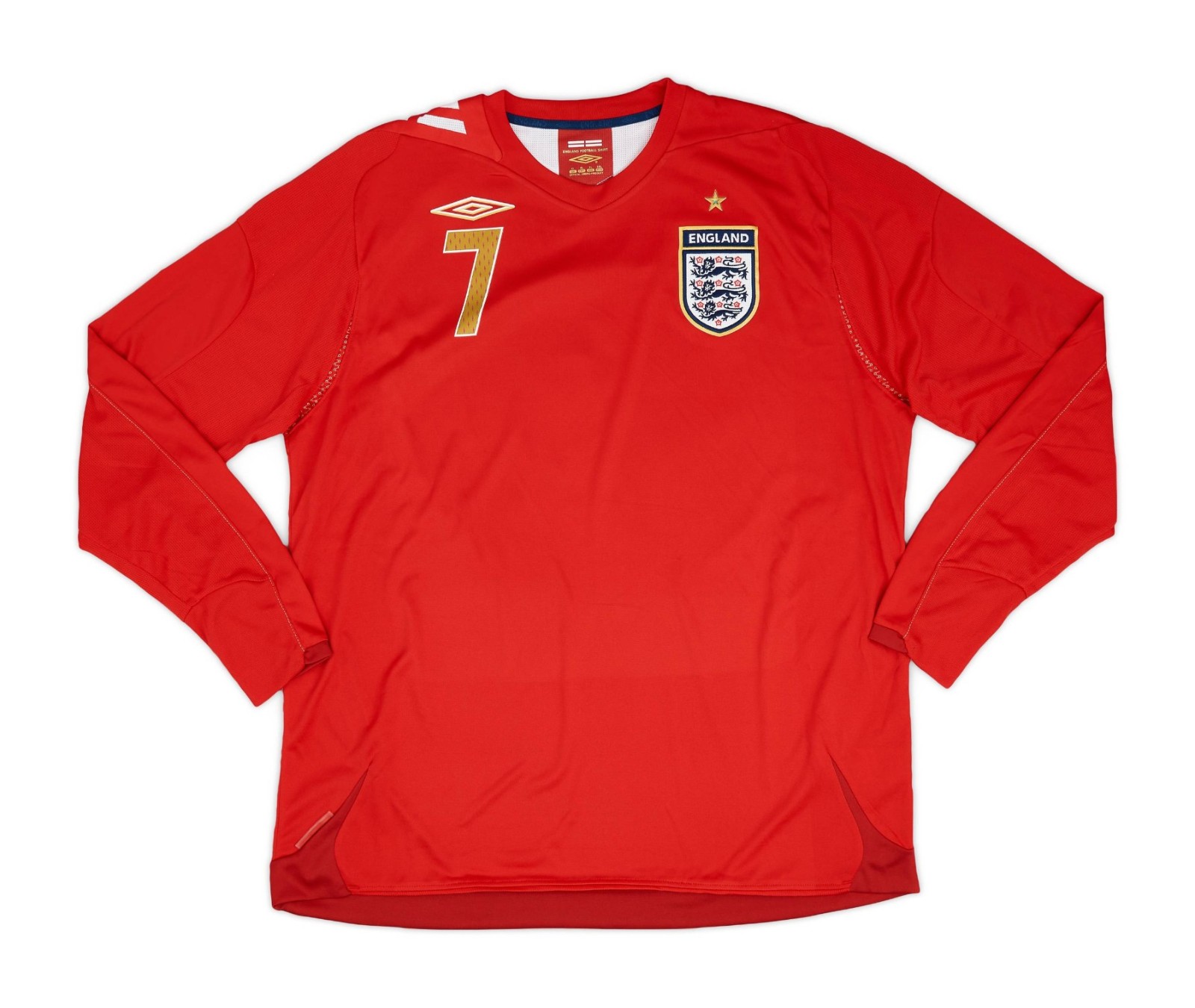 Segunda equipación de Inglaterra 2006