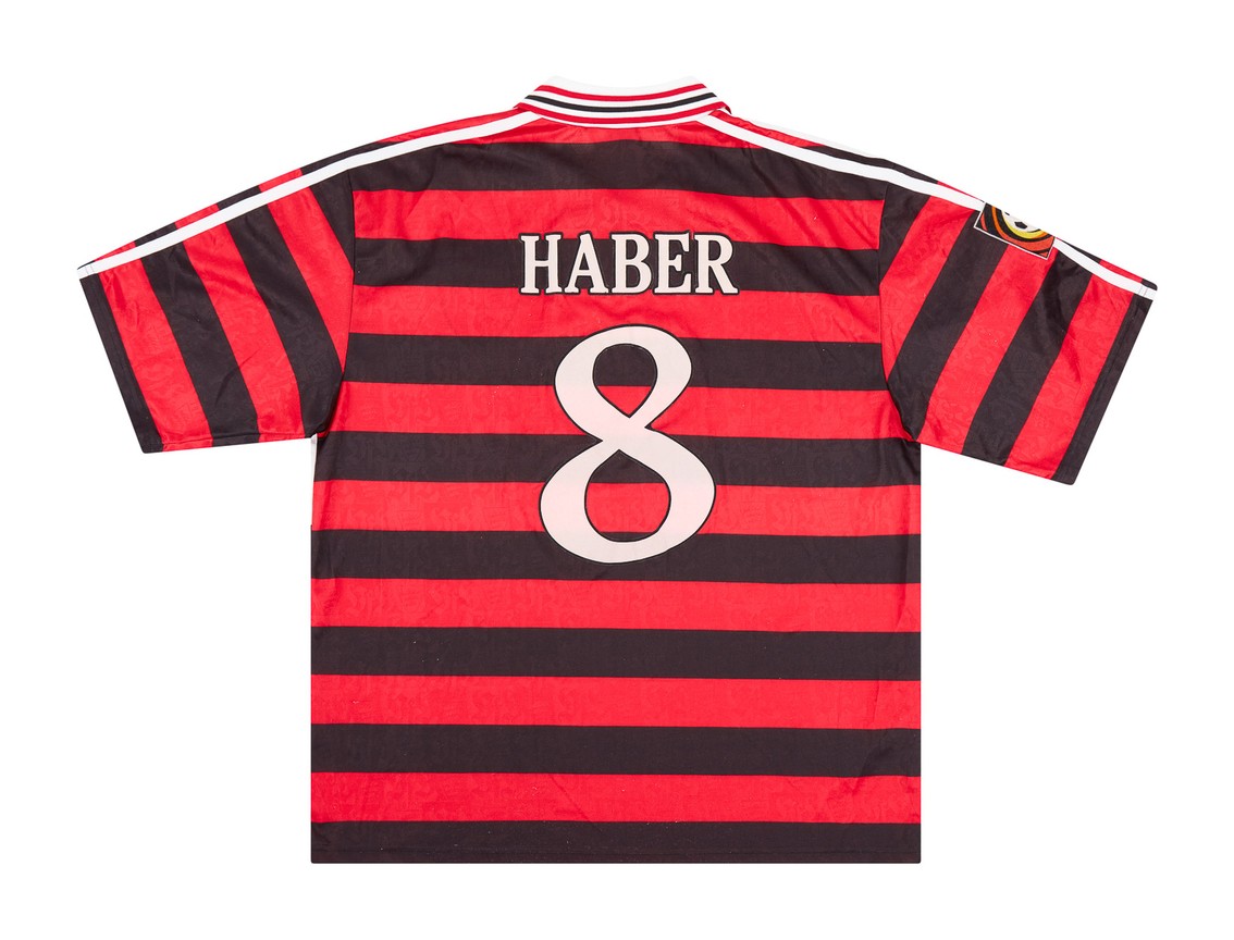 VfB Stuttgart 98-99 Visitante 2