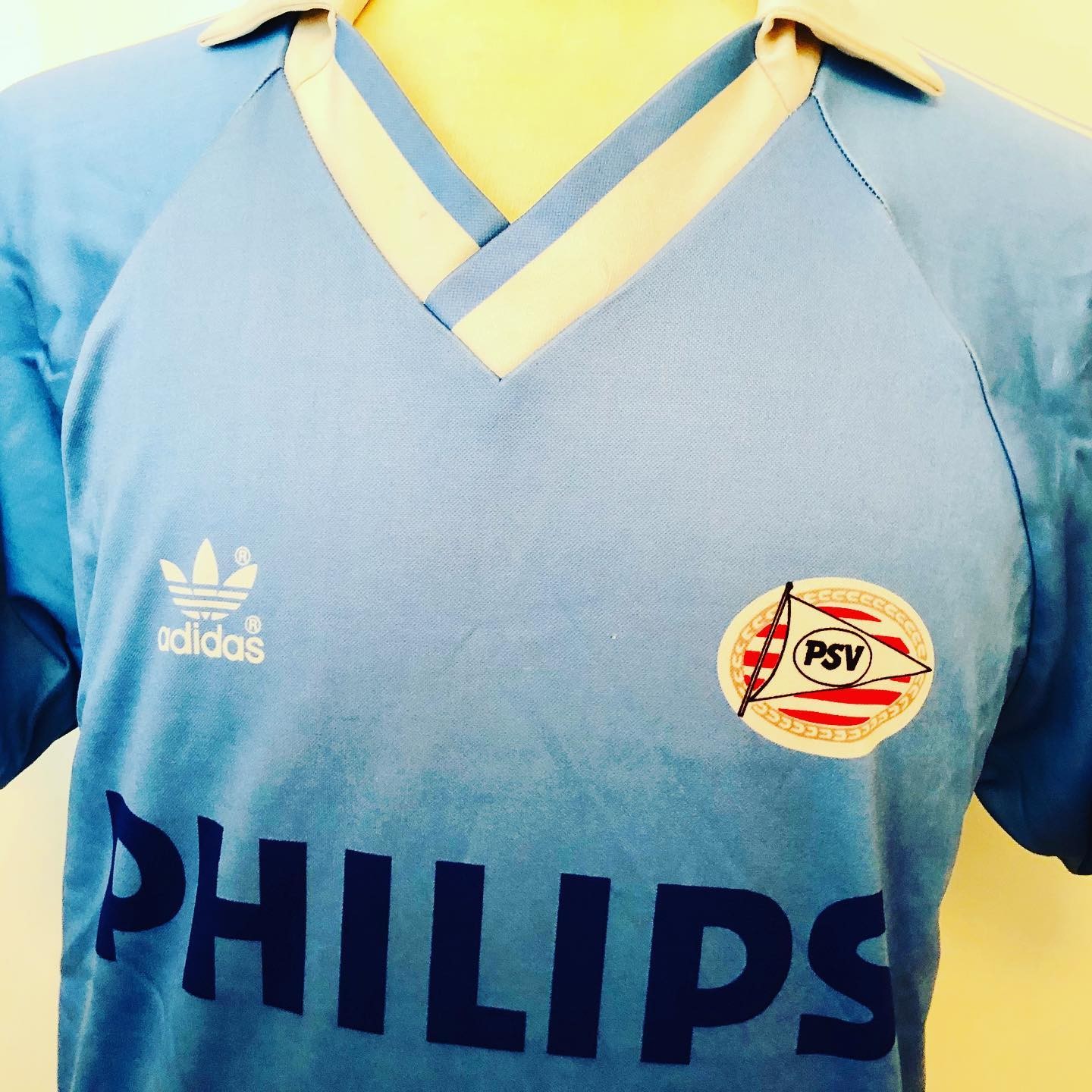 PSV 84-85 Visitante 3