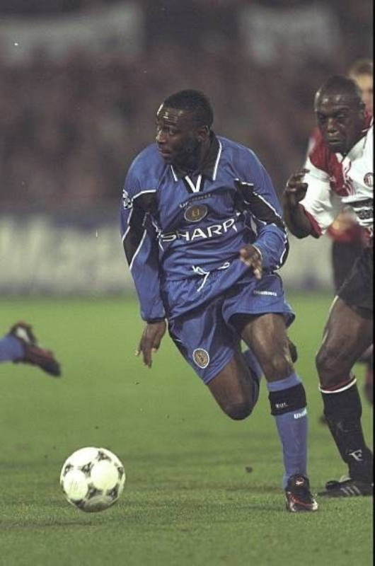 Manchester United 97-98 Tercera 3
