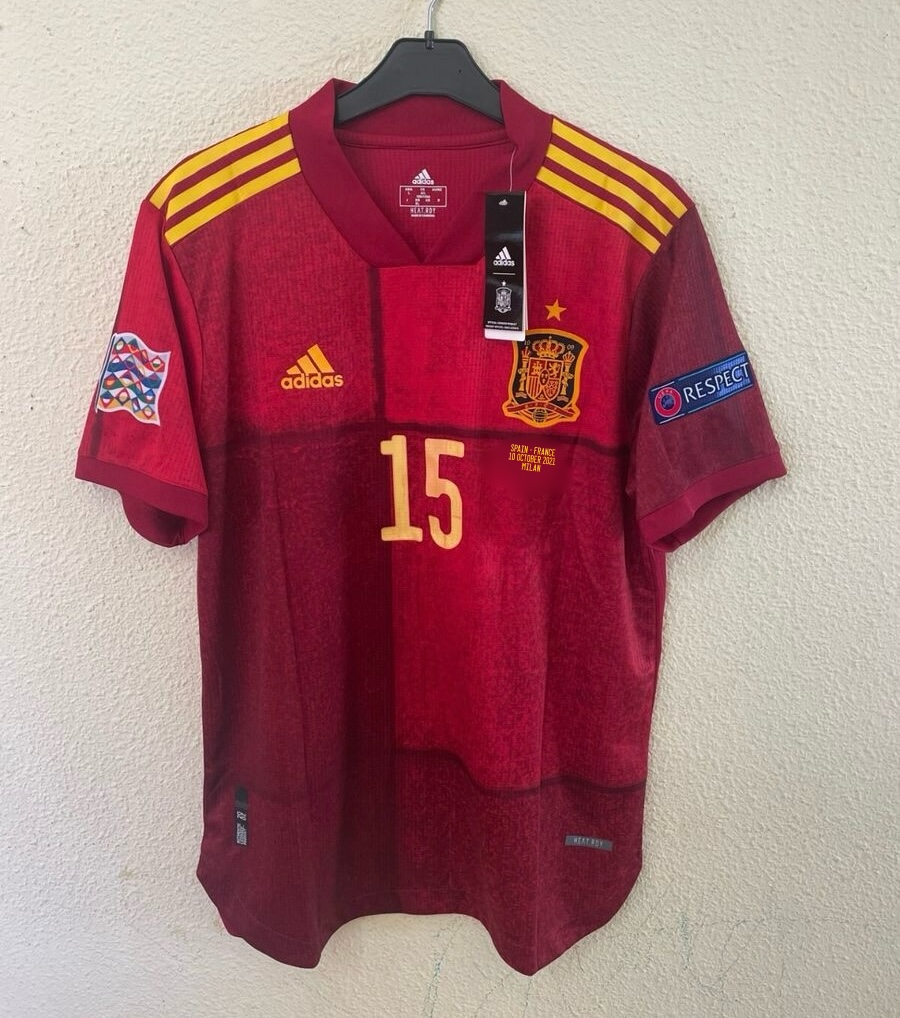 Equipación especial de España 2021