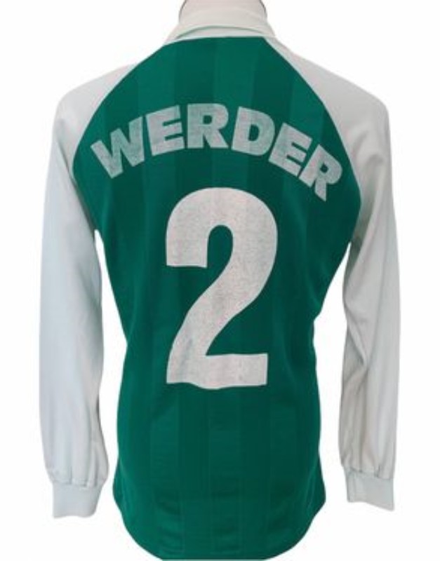 Werder Bremen 83-84 Visitante 2