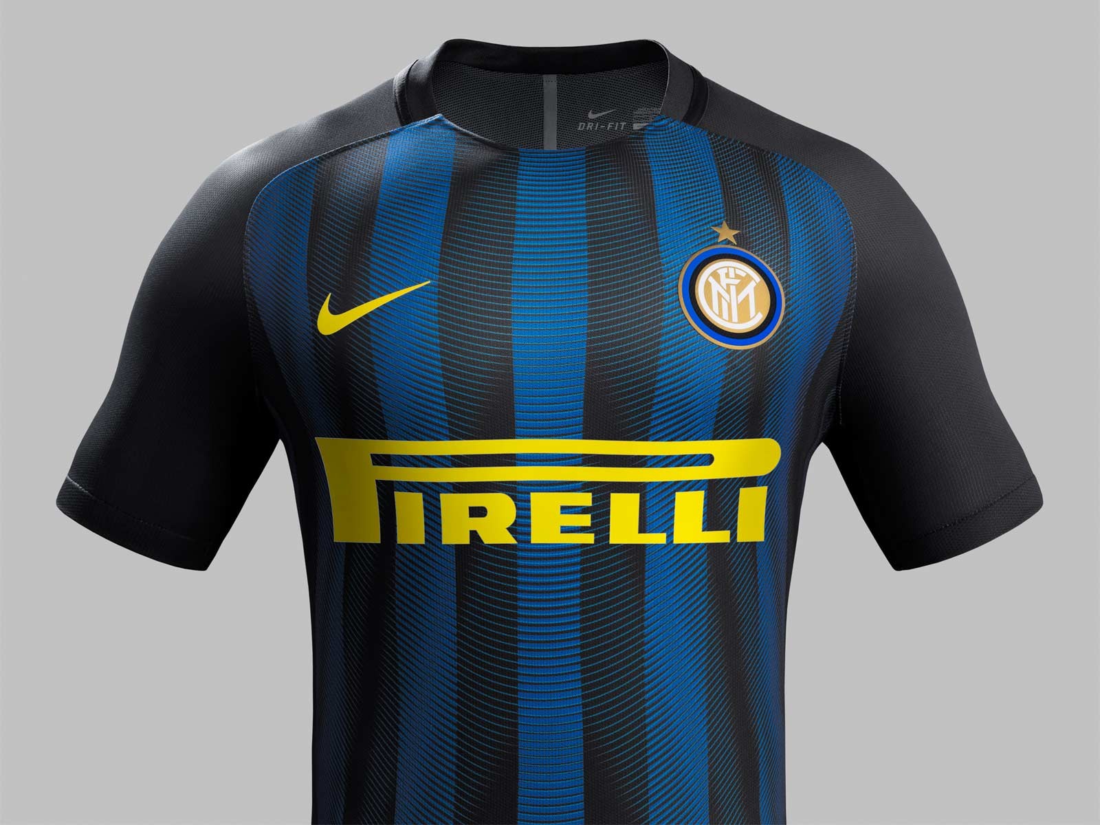 Inter Milan 16-17 Local 3